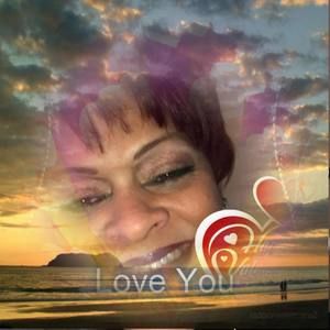 Meet your Posher, Mayra